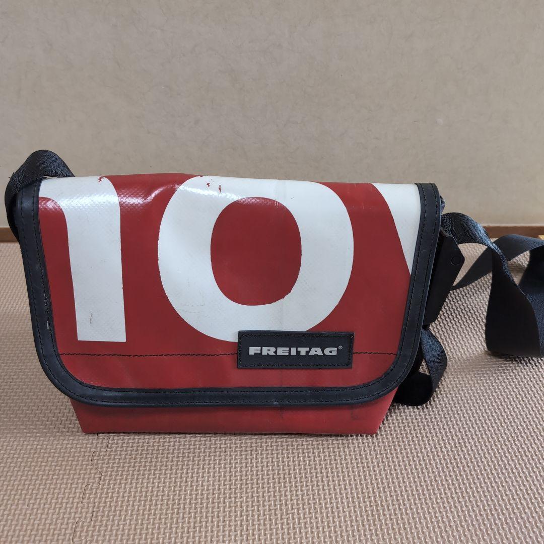 FREITAG ショルダーバッグ 赤×白