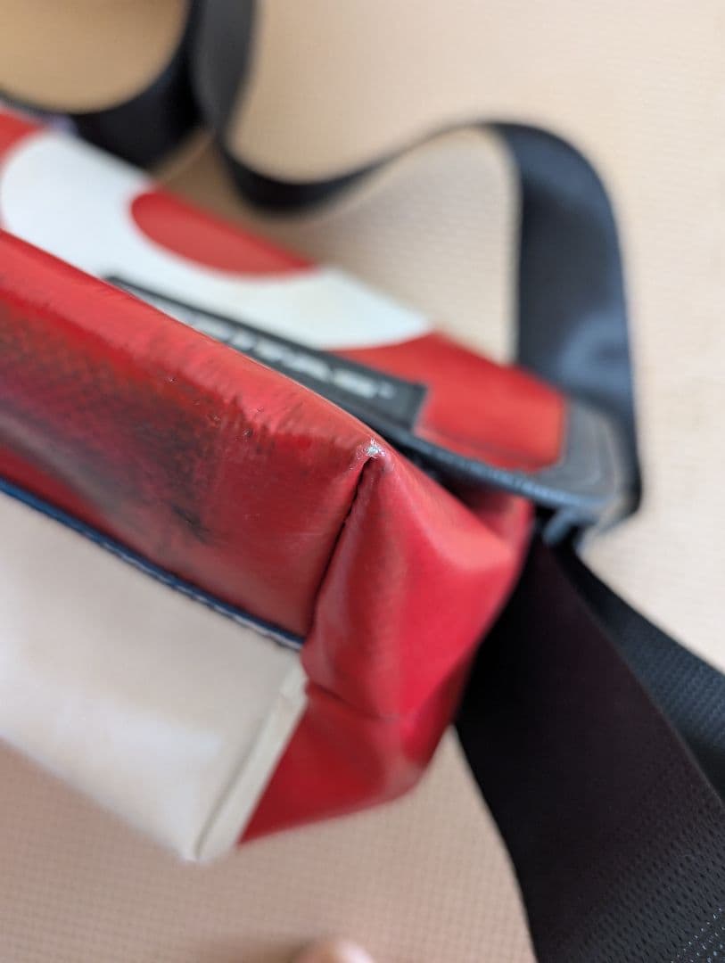 FREITAG ショルダーバッグ 赤×白