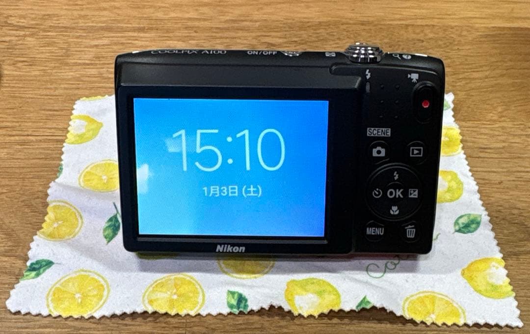 【極美品】NIKON COOLPIX A100 レッド 希少