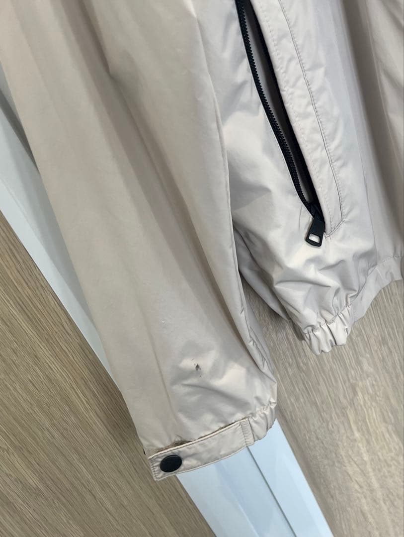 モンクレール　ナイロンパーカー　サイズ1 ベージュ　カルレス