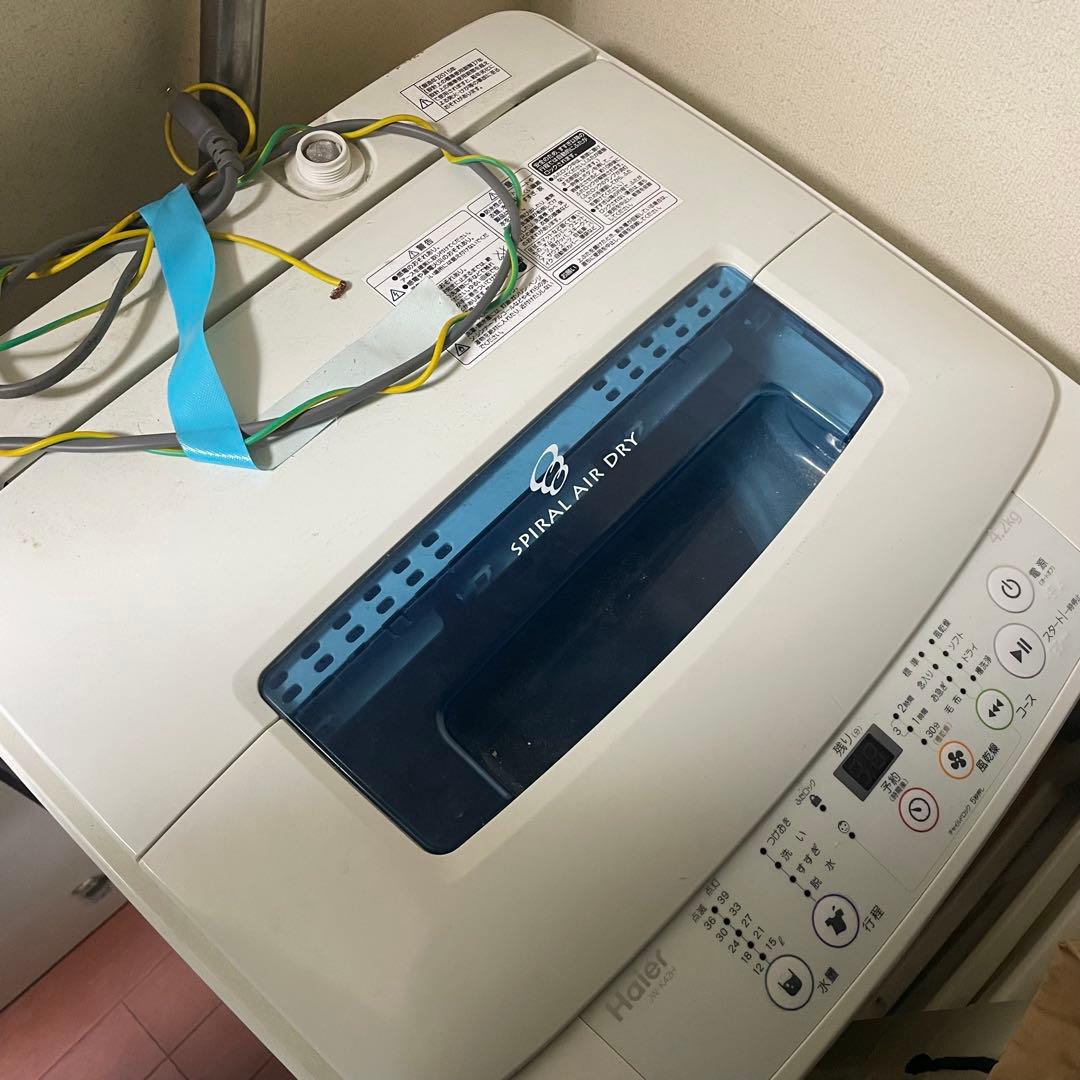 【伊丹引き取りで3500円】ハイアール4.2Kg 全自動洗濯機　JW-K42H