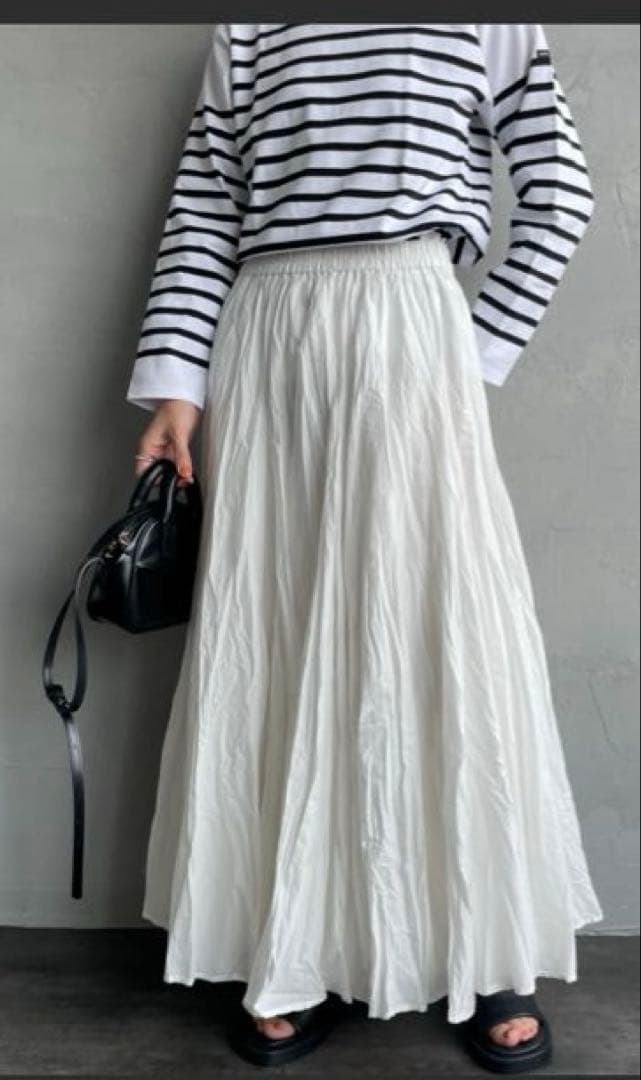 [mizuiro ind/ミズイロインド] ボリュームフレアロングスカート