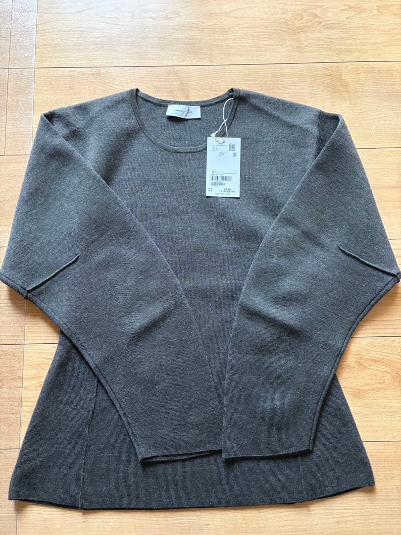 ADAM ET ROPE' 　スムースニットフォルムトップス