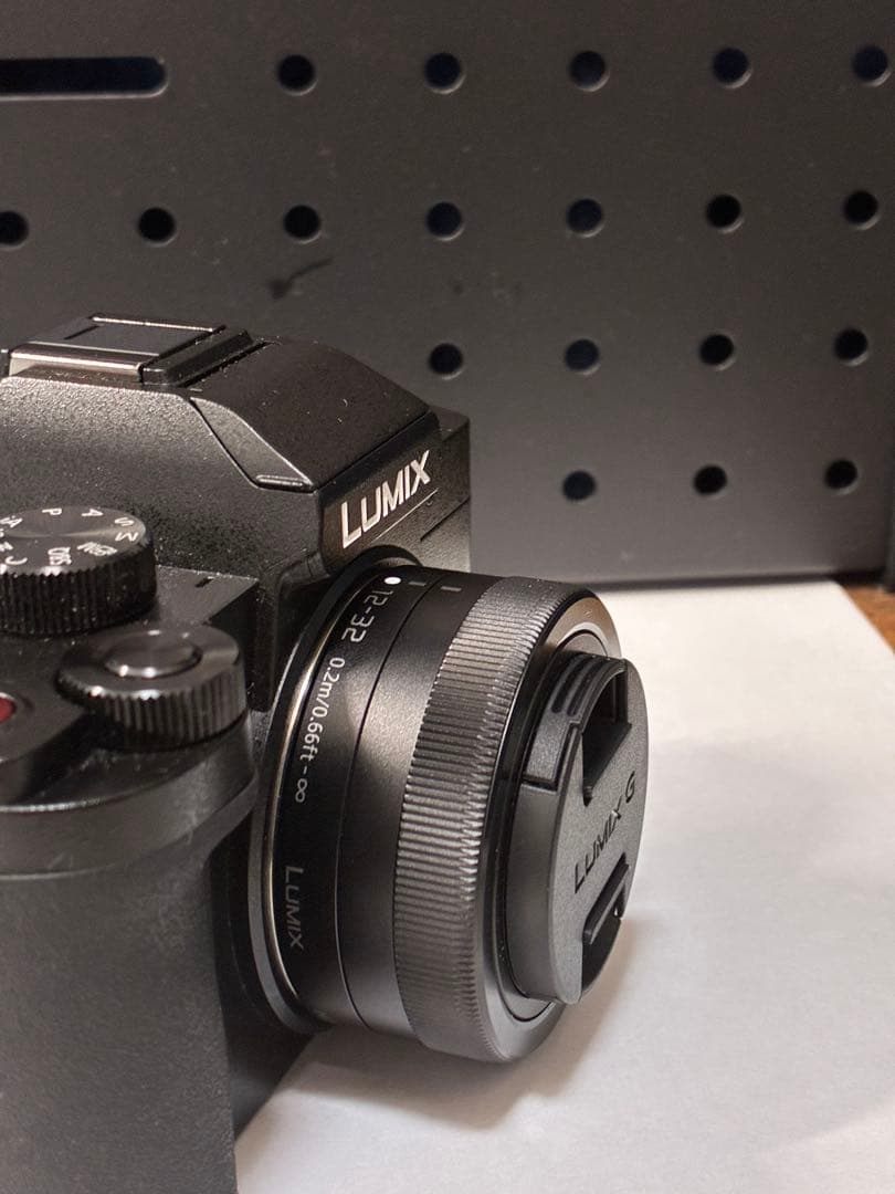 美品　LUMIX G100Dパナソニックミラーレス一眼　標準ズームレンズセット