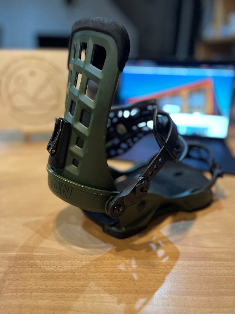 UNION ATLAS ビンディング M オリーブ