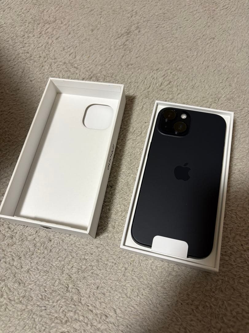 Apple iPhone 15 ブラック 128GB 本体