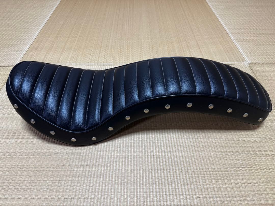 コブラシート　ドラッグスター250専用 スタッド付タックロールシート