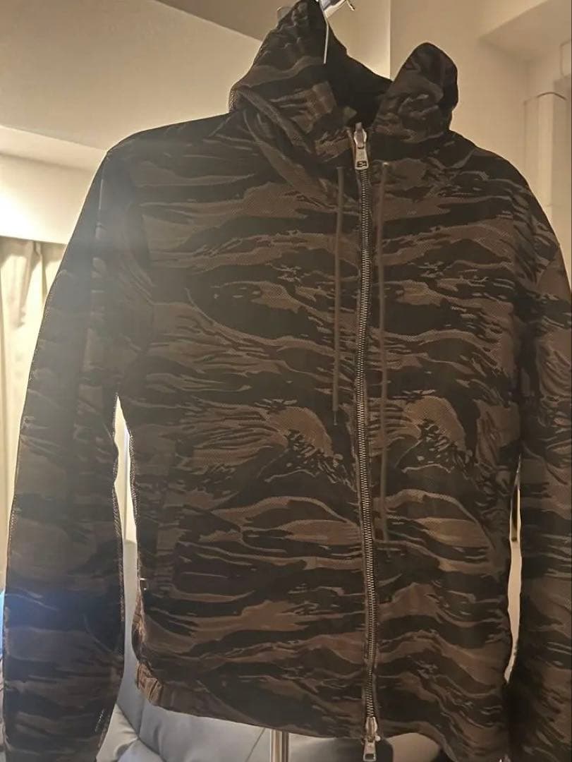 も*ス様 MONCLER 迷彩柄 フード付きリバーシブルジャケット サイズ0 美