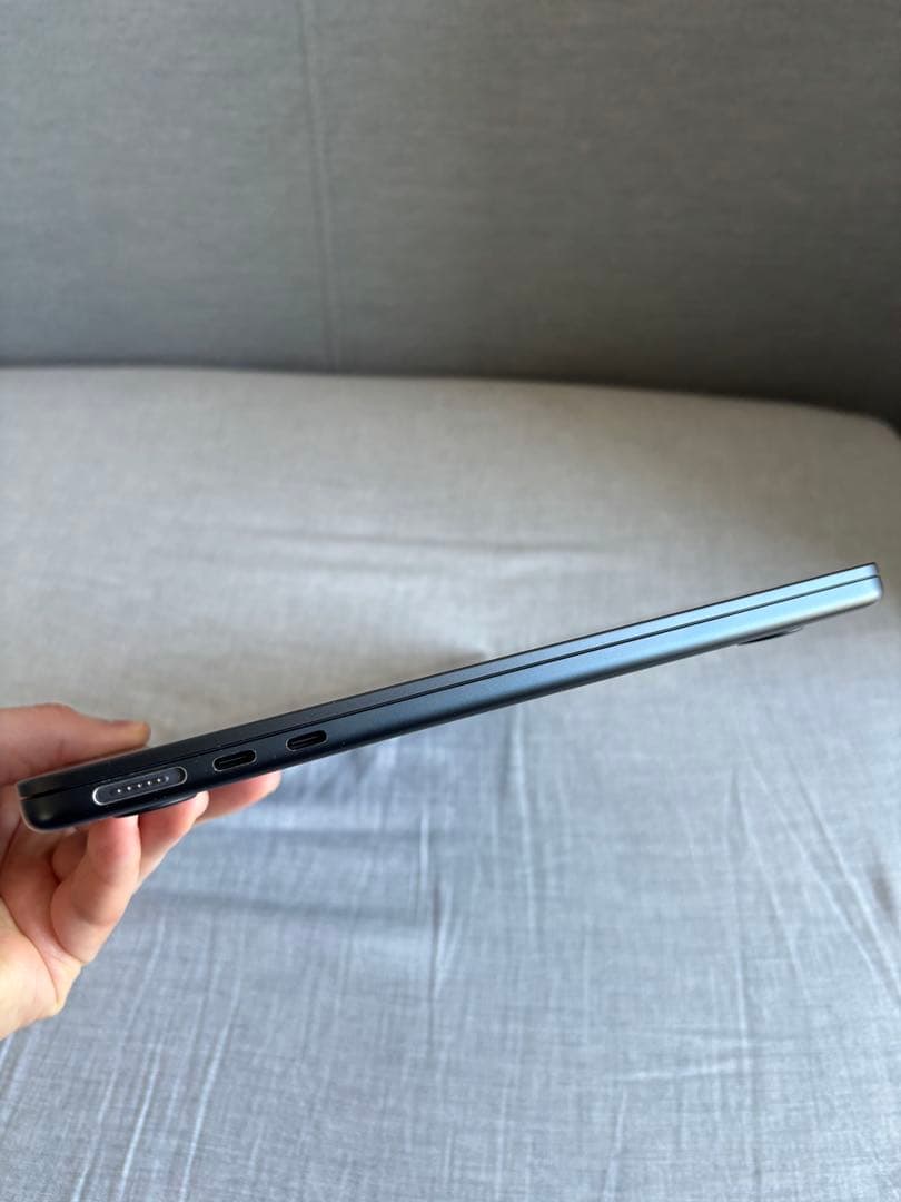 MacBook Air M2 ミッドナイト