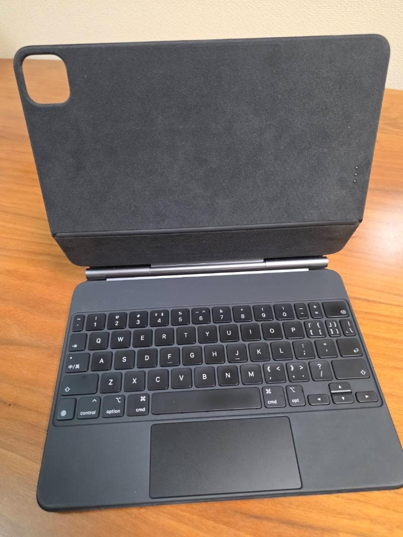 格安！Ipad Magic Keyboard　MXQT2J/A A2261