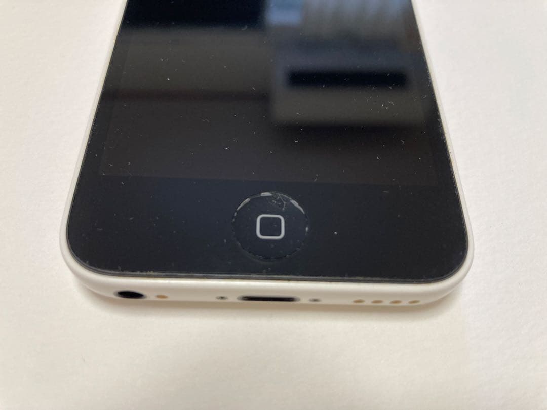 iPhone 5C 32GB au SIMロックあり 初期化済み