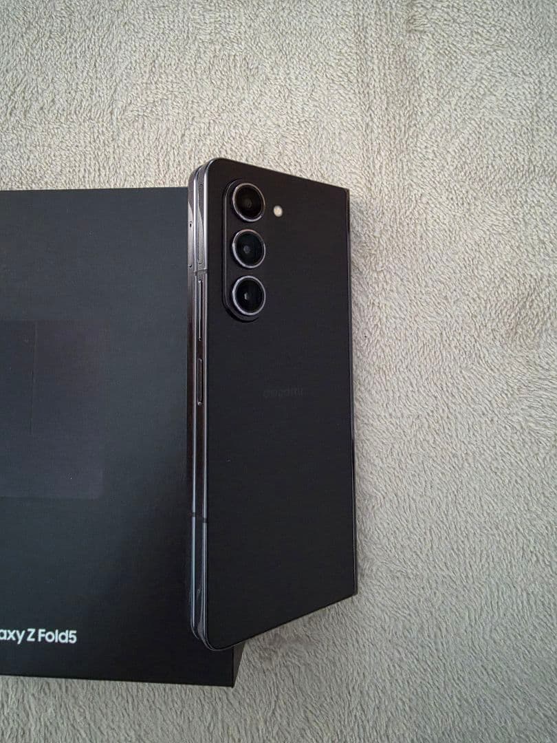 【超美品】Samsung Galaxy Z Fold5 本体 512GB