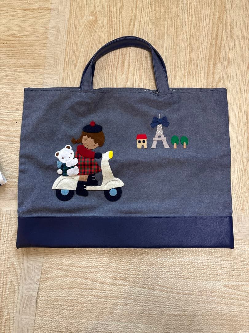 【未使用】familiar 女の子とクマのデザイン トートバッグ