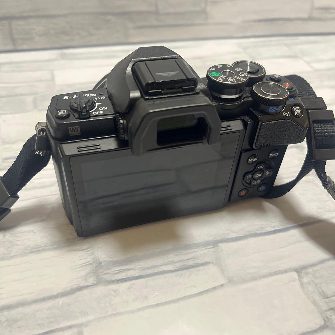 OLYMPUS OM-D E-M10 MarkⅢ オリンパス