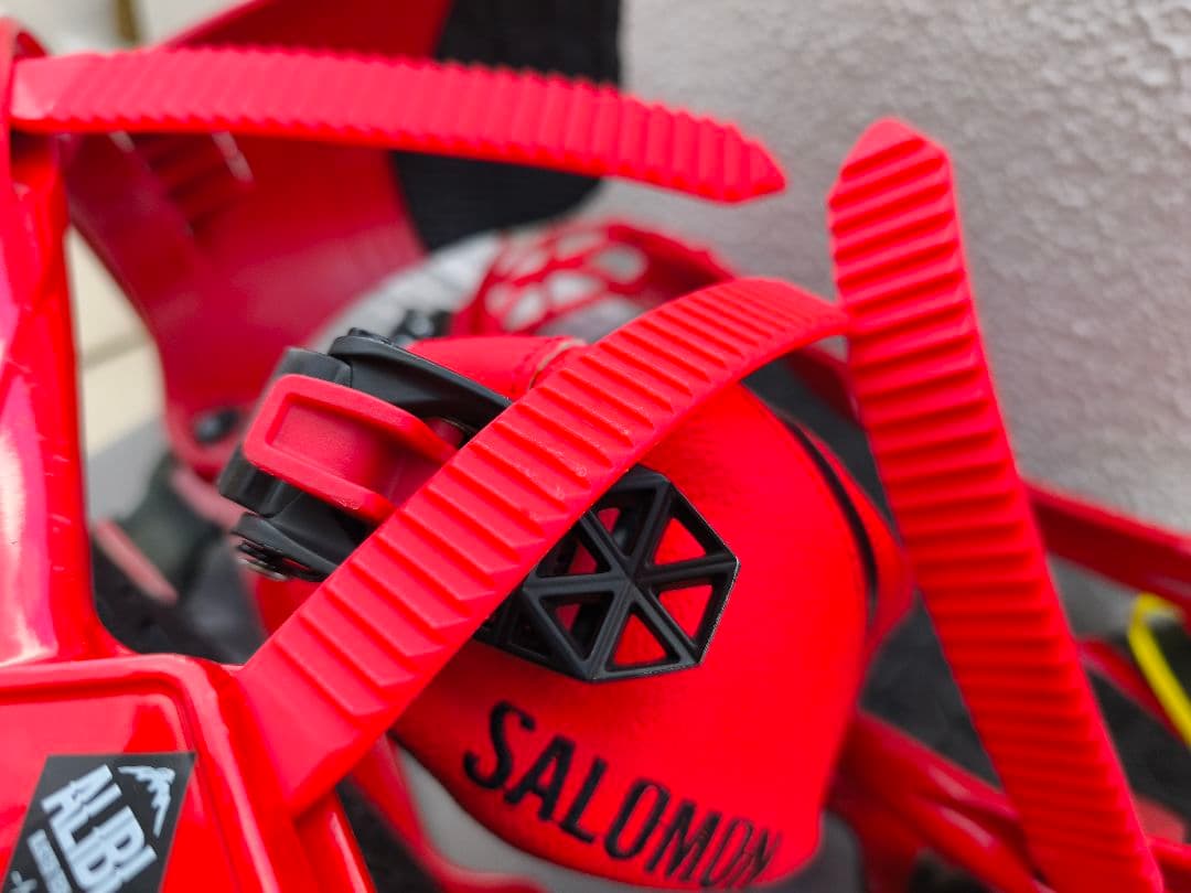 Salomon ALIBI Red ビンディング Mサイズ