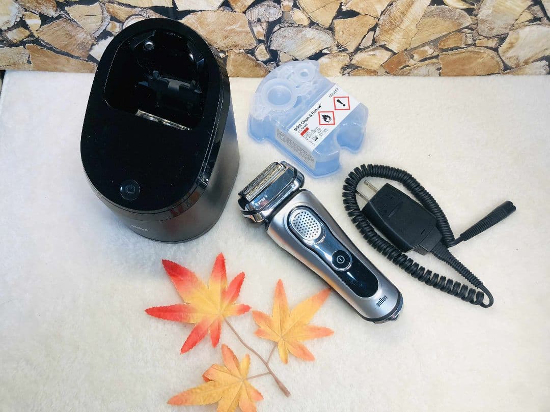 【美品】Braun Series 9 9090ccメンズ電気シェーバー