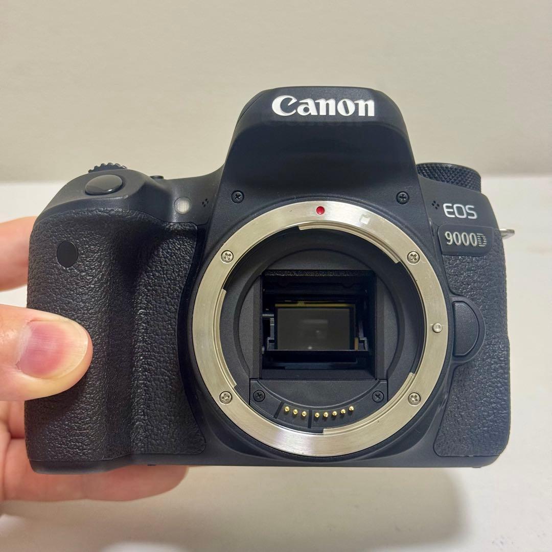デジタル一眼レフカメラ Canon EOS 9000D ダブルズームレンズキット