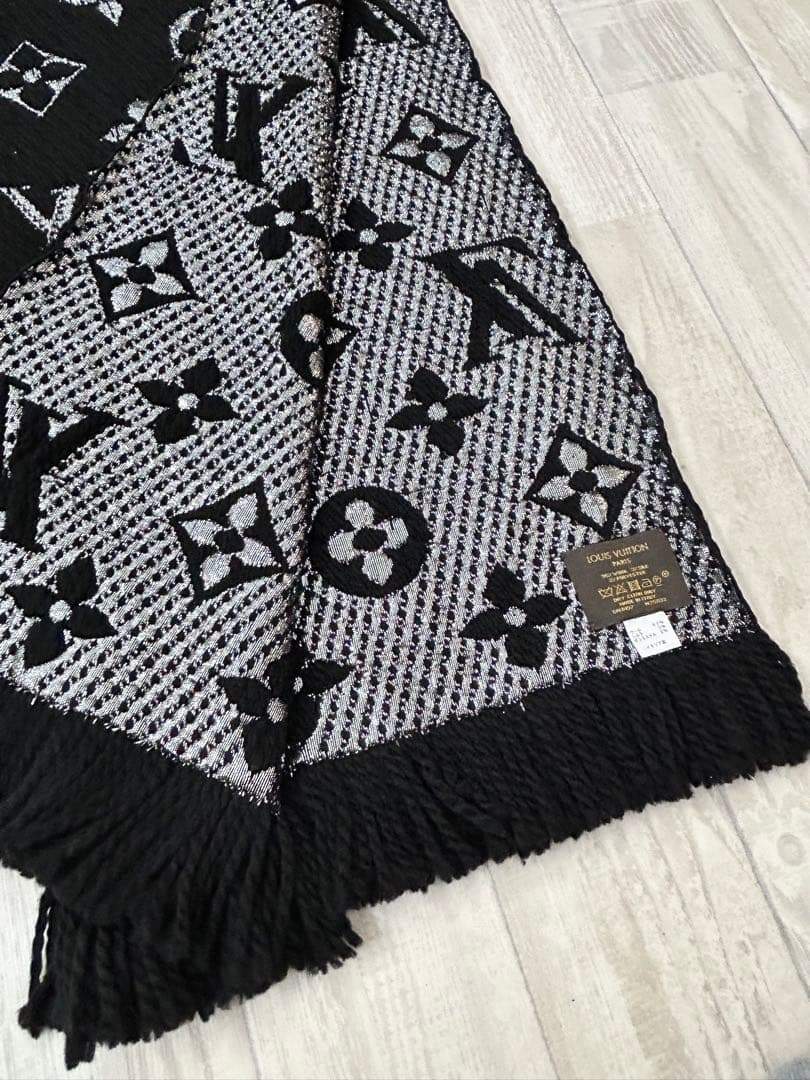 【Louis Vuitton】エシャルプロゴマニアシャイン ノワール