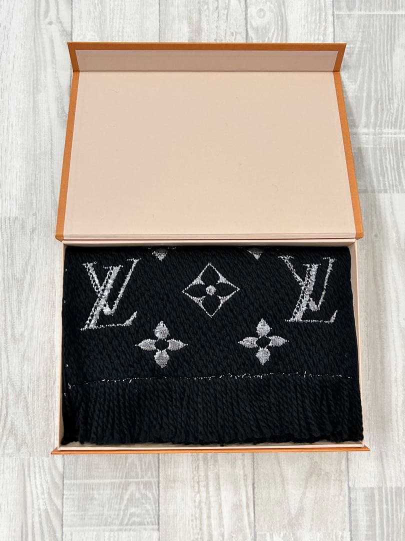 【Louis Vuitton】エシャルプロゴマニアシャイン ノワール