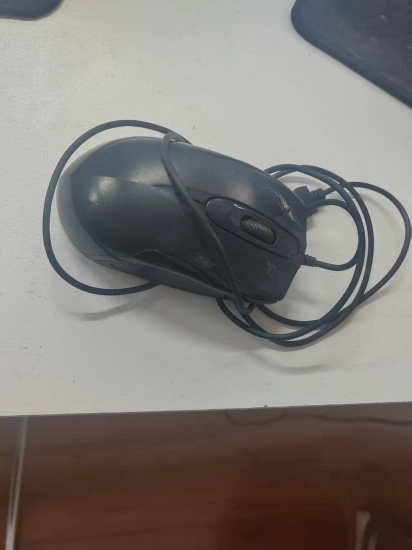 有線エルゴノミックマウス 黒