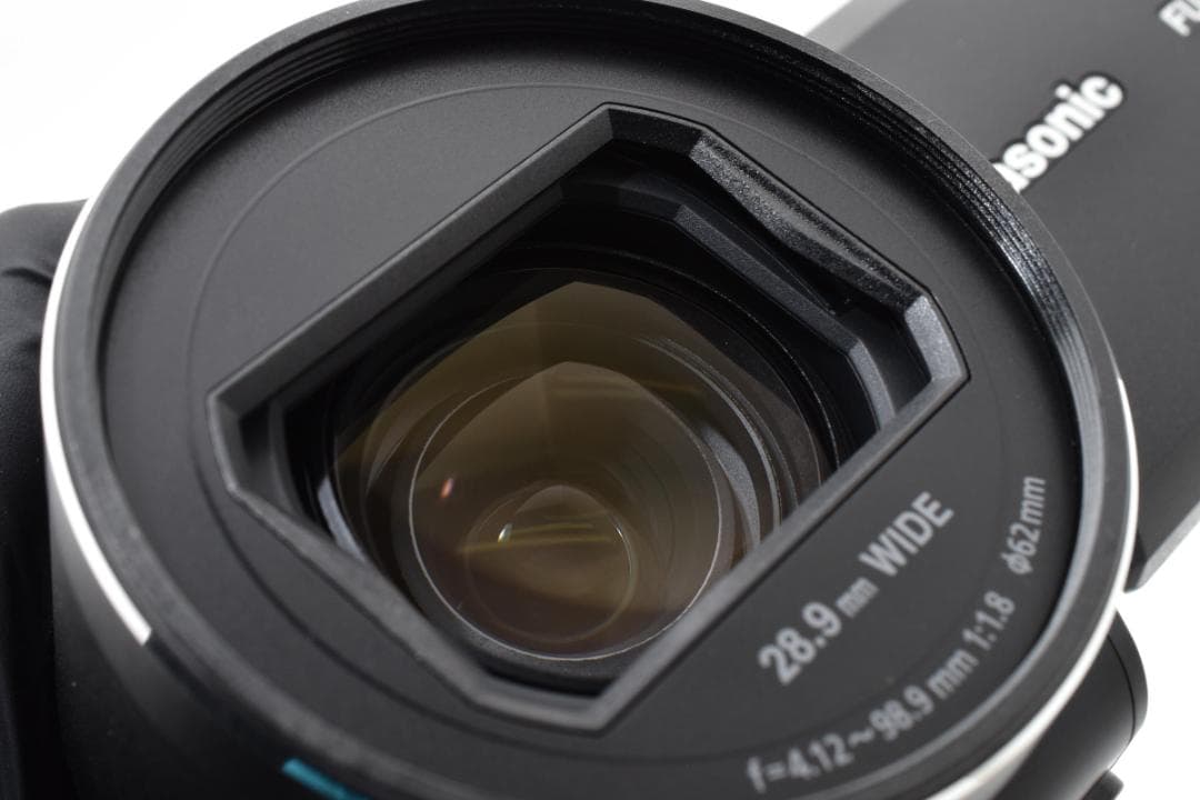 【新品級極上美品】Panasonic HC-V900ビデオカメラ#6904