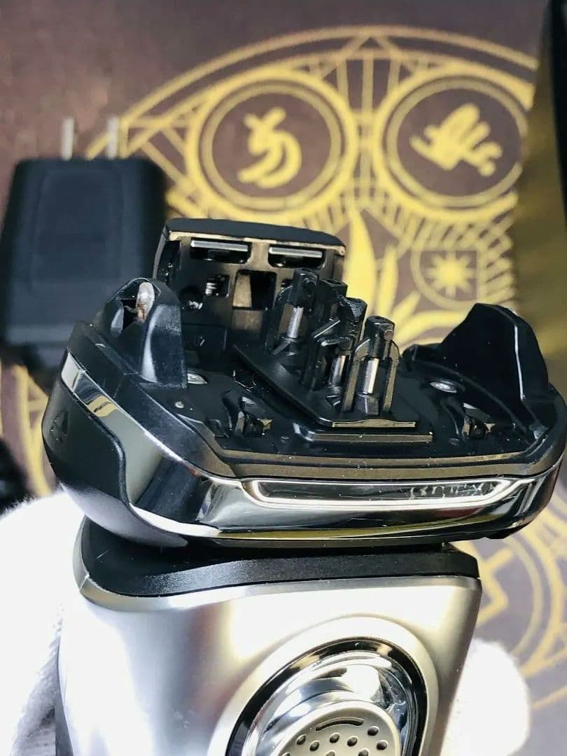 【美品】BRAUN S9 メンズ電気シェーバー ブラウンシェーバー