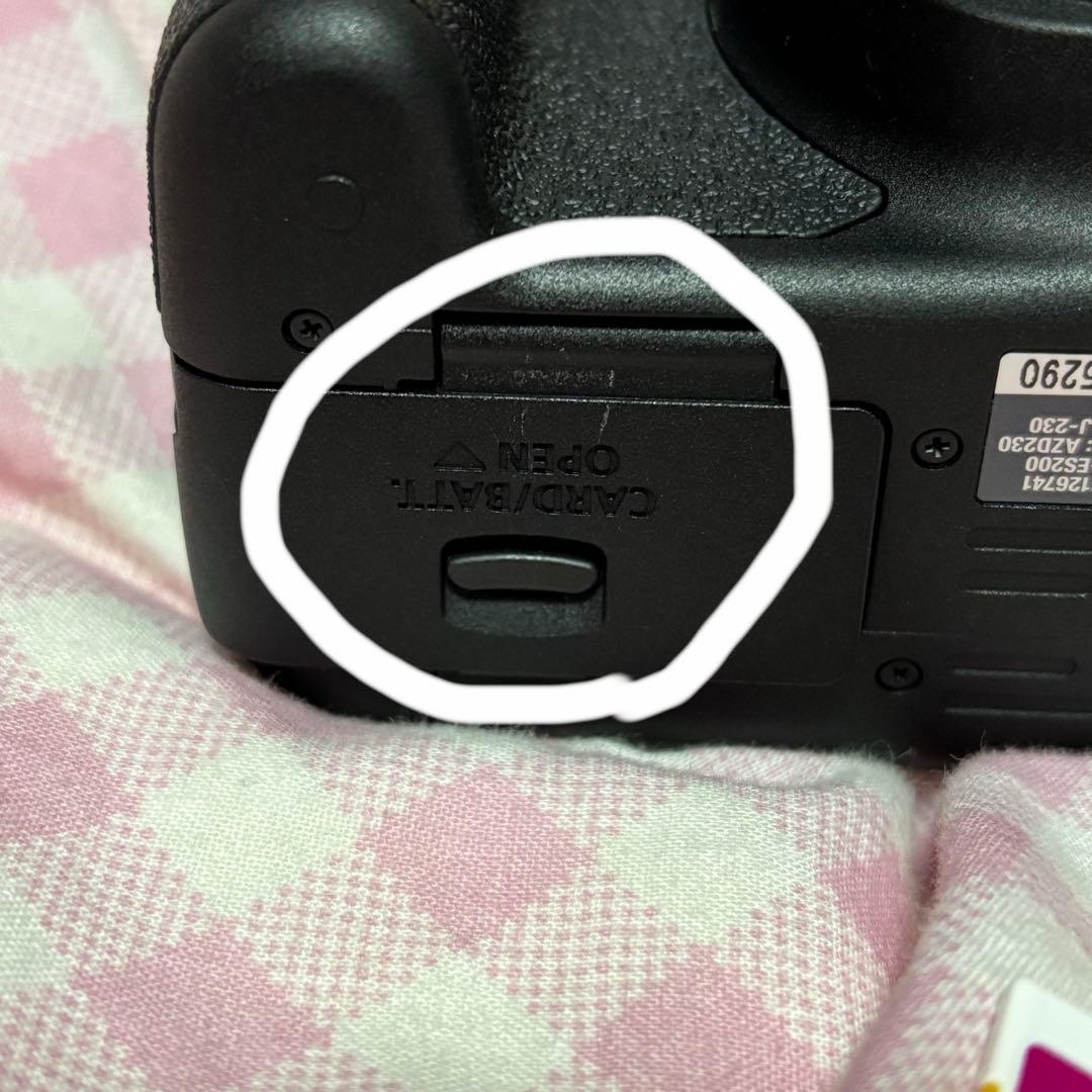 Canon EOS Kiss X90 デジタル一眼レフ