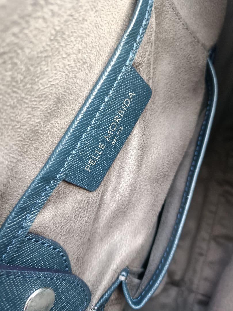 ペッレモルビダ　ブリーフバック　2室タイプ　ネイビー