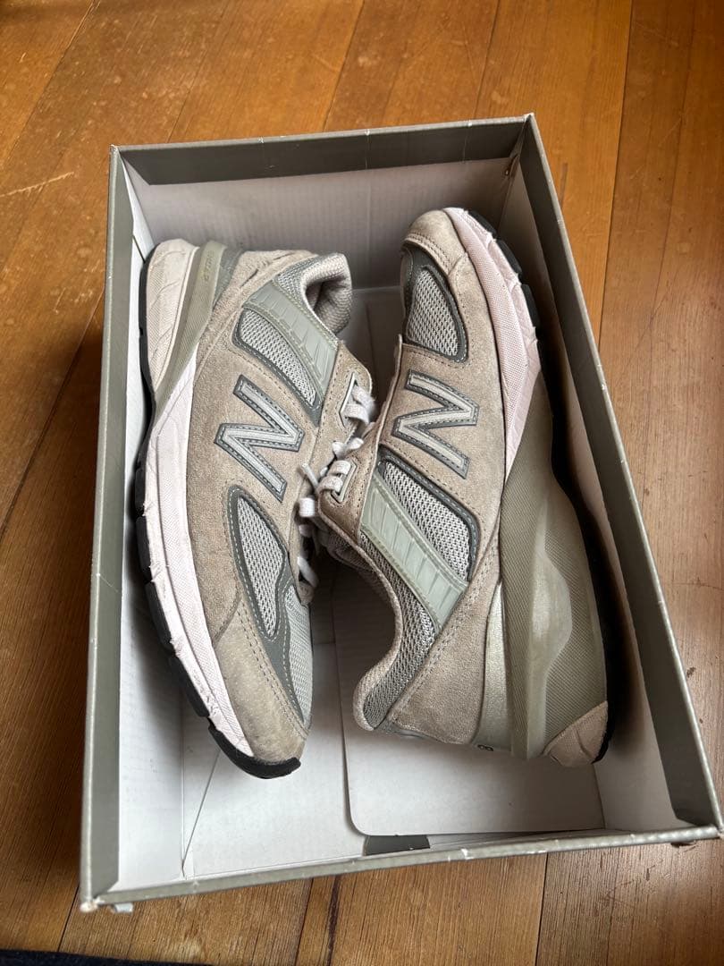 ニューバランス　990 v5