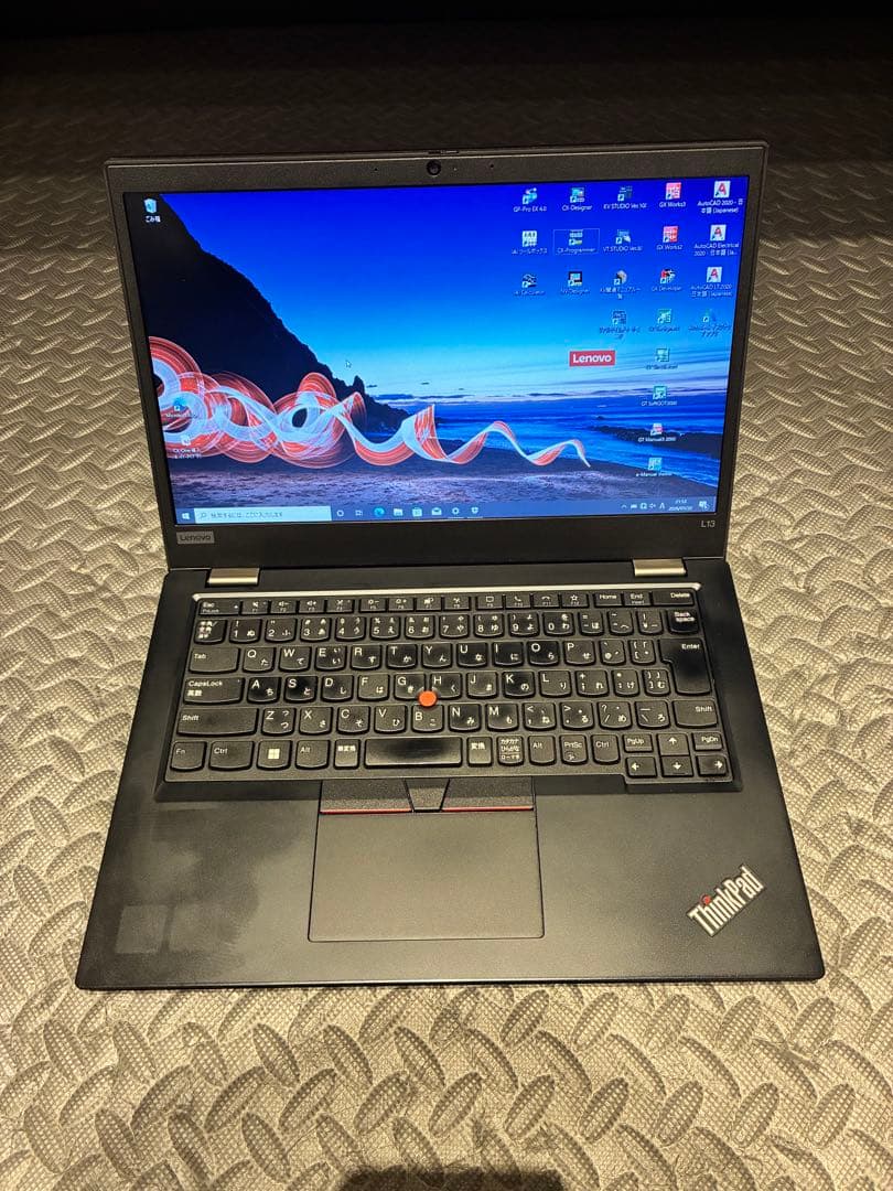 ThinkPad L13 AutoCAD PLCソフト多数インストール済み