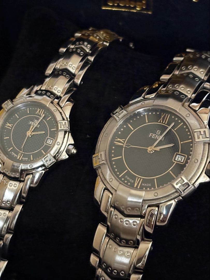 【ペアウォッチ】FENDI 腕時計 レディース・メンズ２本　ネイビー調 シルバー