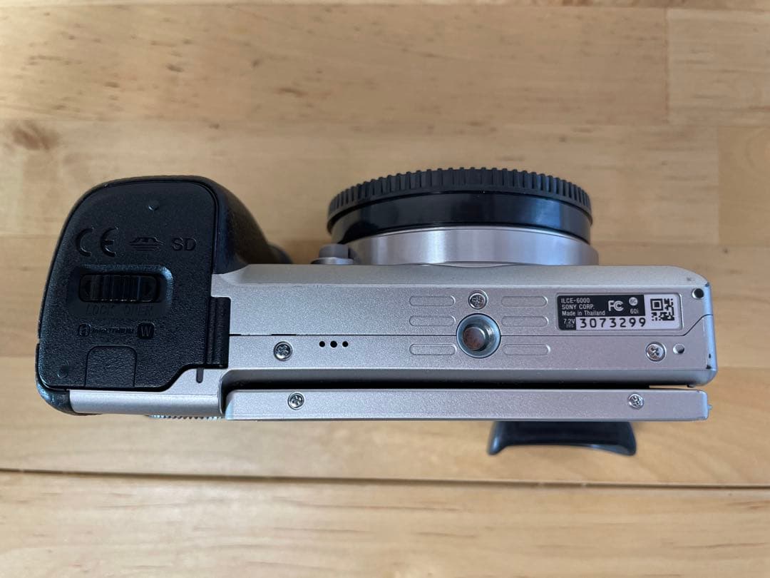 SONY α6000 シルバー 本体と付属品