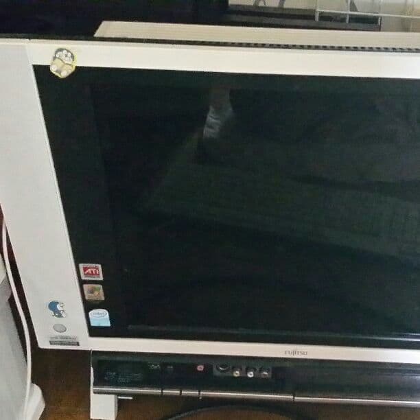 パソコンデスクトップ