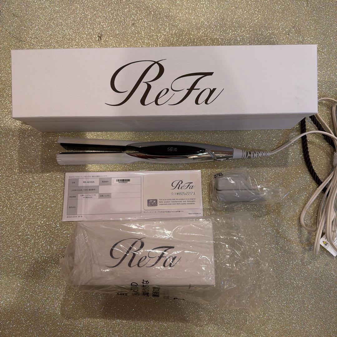 ReFa ストレートヘアアイロン　新品アイロン台付き