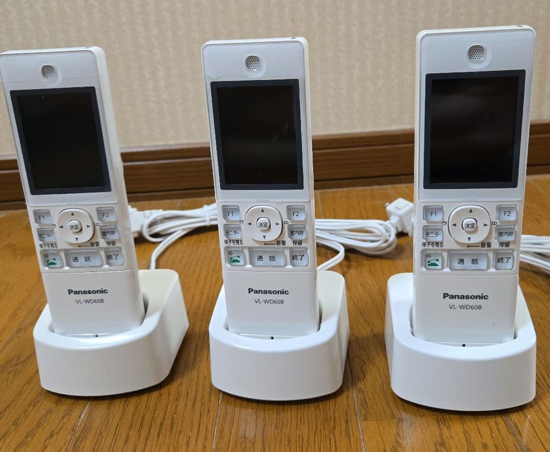 【美品】Panasonic パナソニックインターホン VL-WD608 子機3台