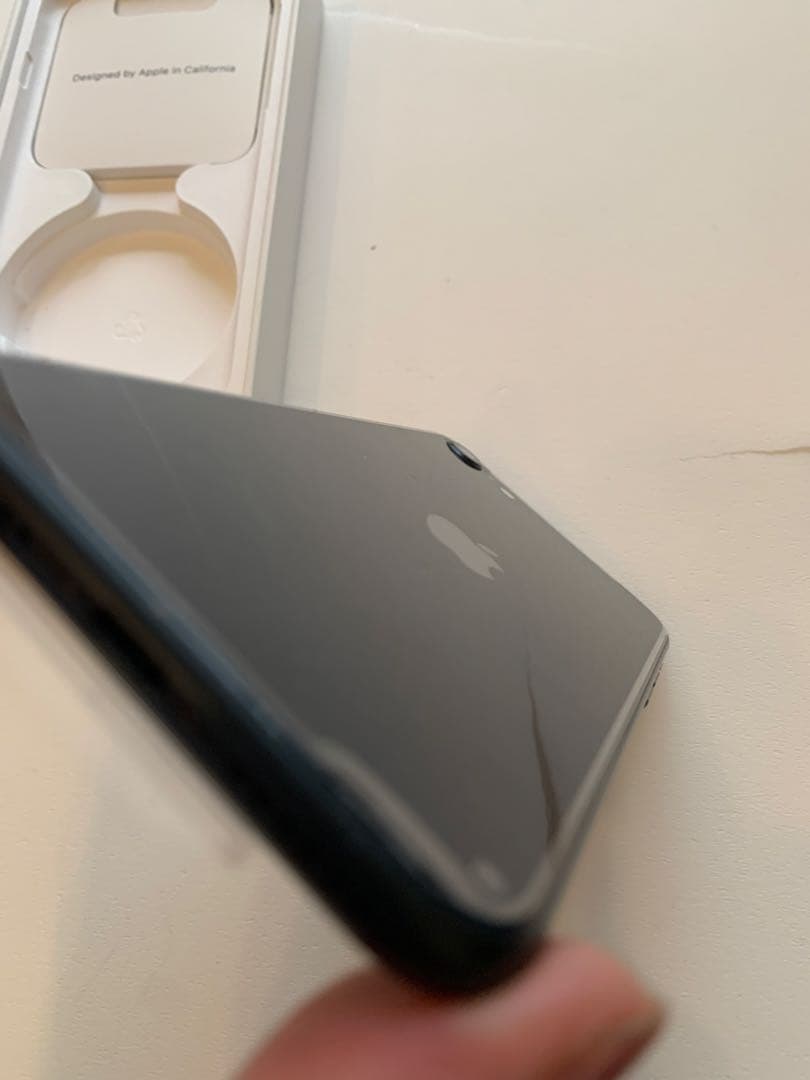 iPhone SE (第3世代) ミッドナイト 64GB A2782