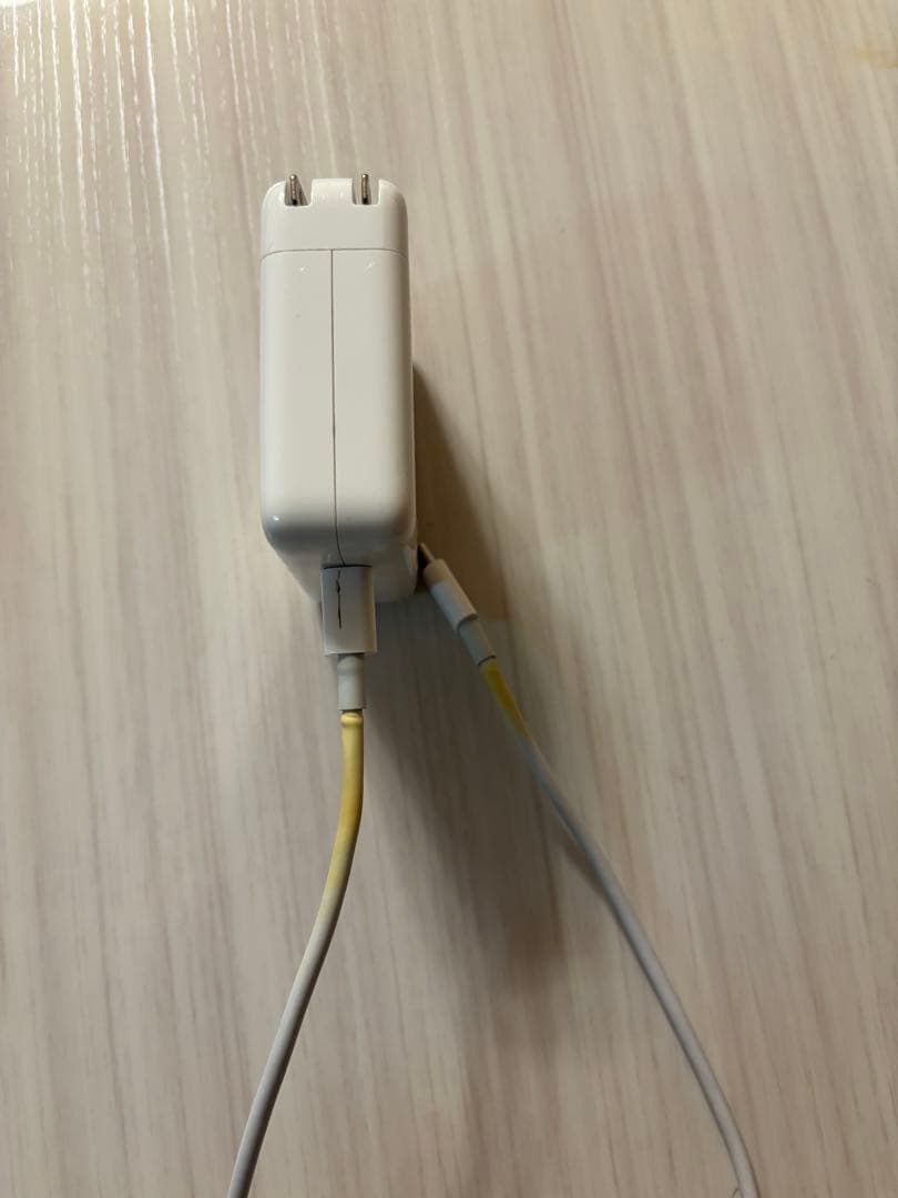 MacBook Pro M2チップ　シルバー 2022 8GB