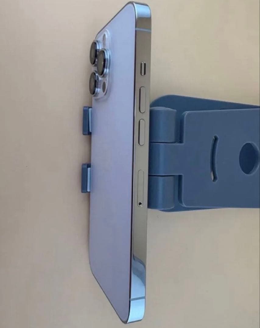 iphone 13pro シルバー128gb SIMフリー　バッテリー100%