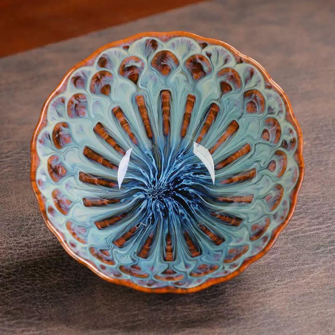 青とオレンジの花びら模様のボウル