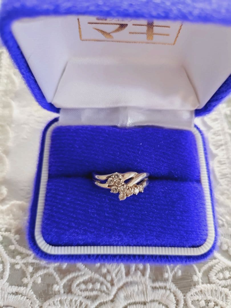 ptダイヤモンドリング保証書付き