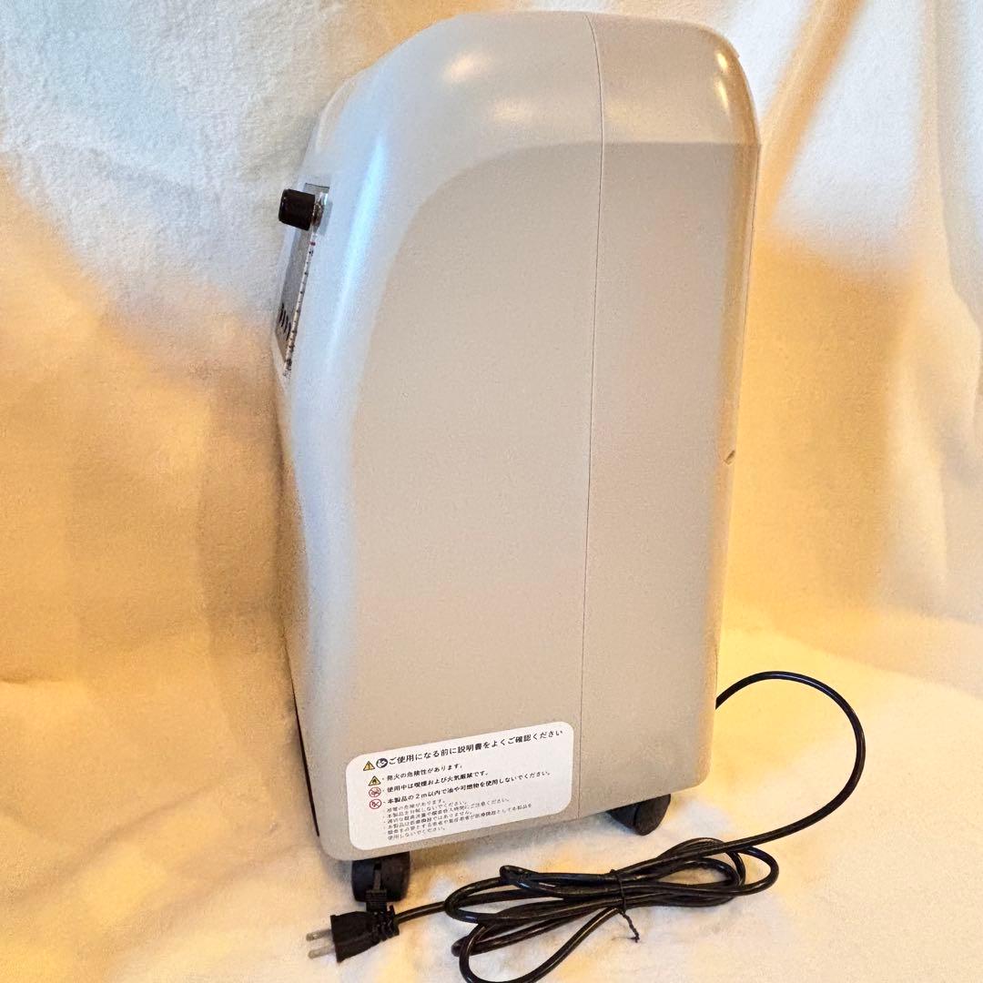 【未使用】神戸メディケア　酸素発生器 M1O2 S5L エムワンオーツーエス5L