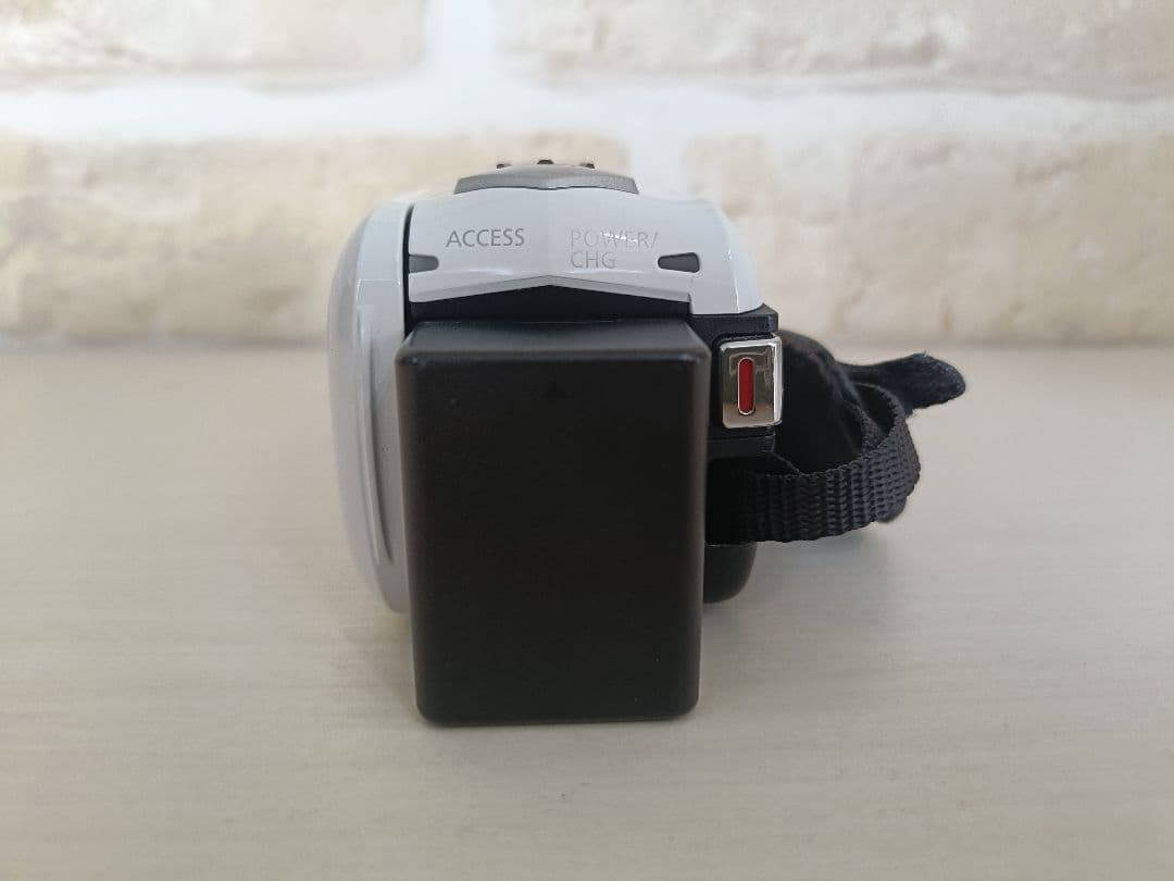 【美品♪】Canon キャノン　iVIS HF R42 ビデオカメラ　シルバー