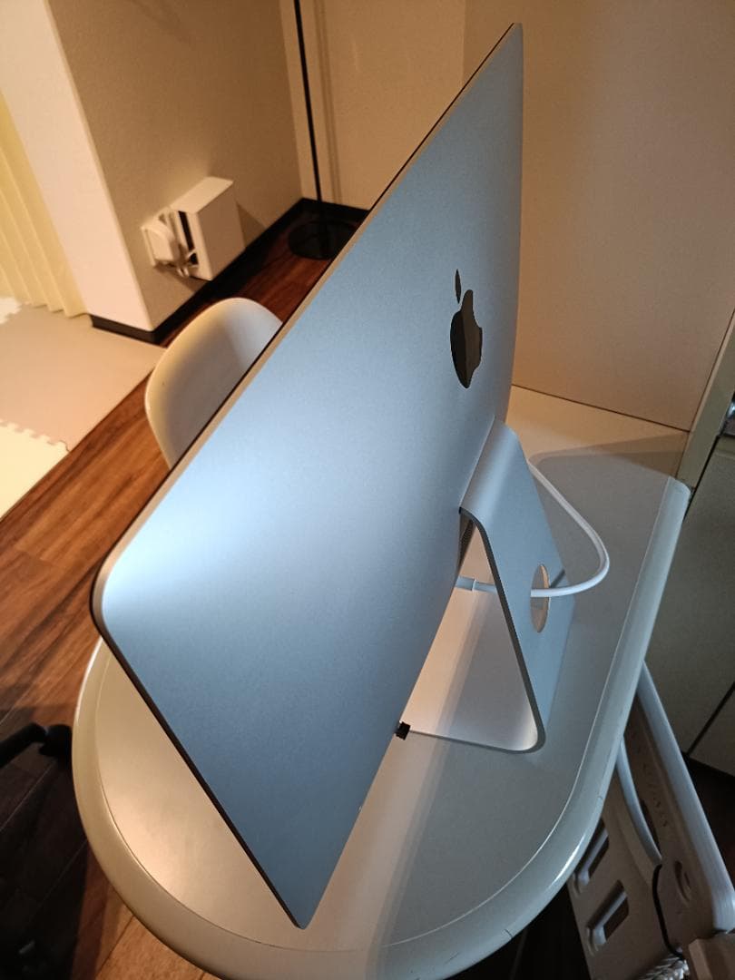 iMac(Retina 4K, 21.5-inch, 2017)メモリ8GB