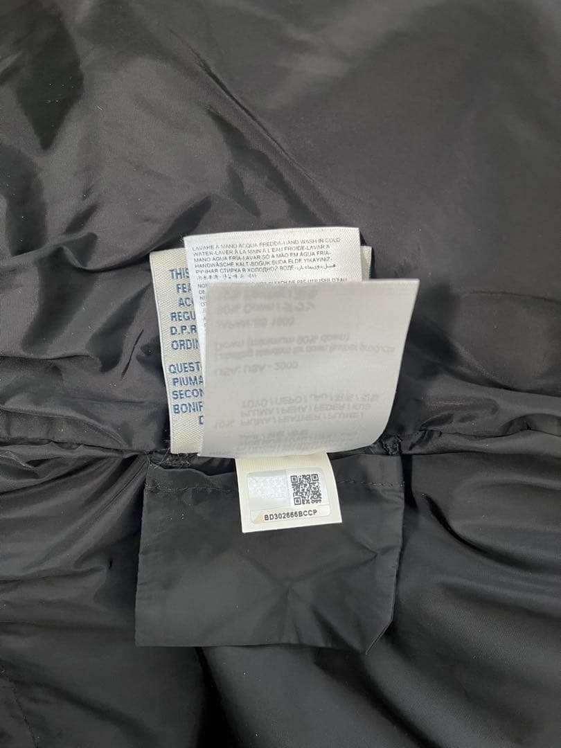 モンクレールフリルダウン【1】Mサイズ