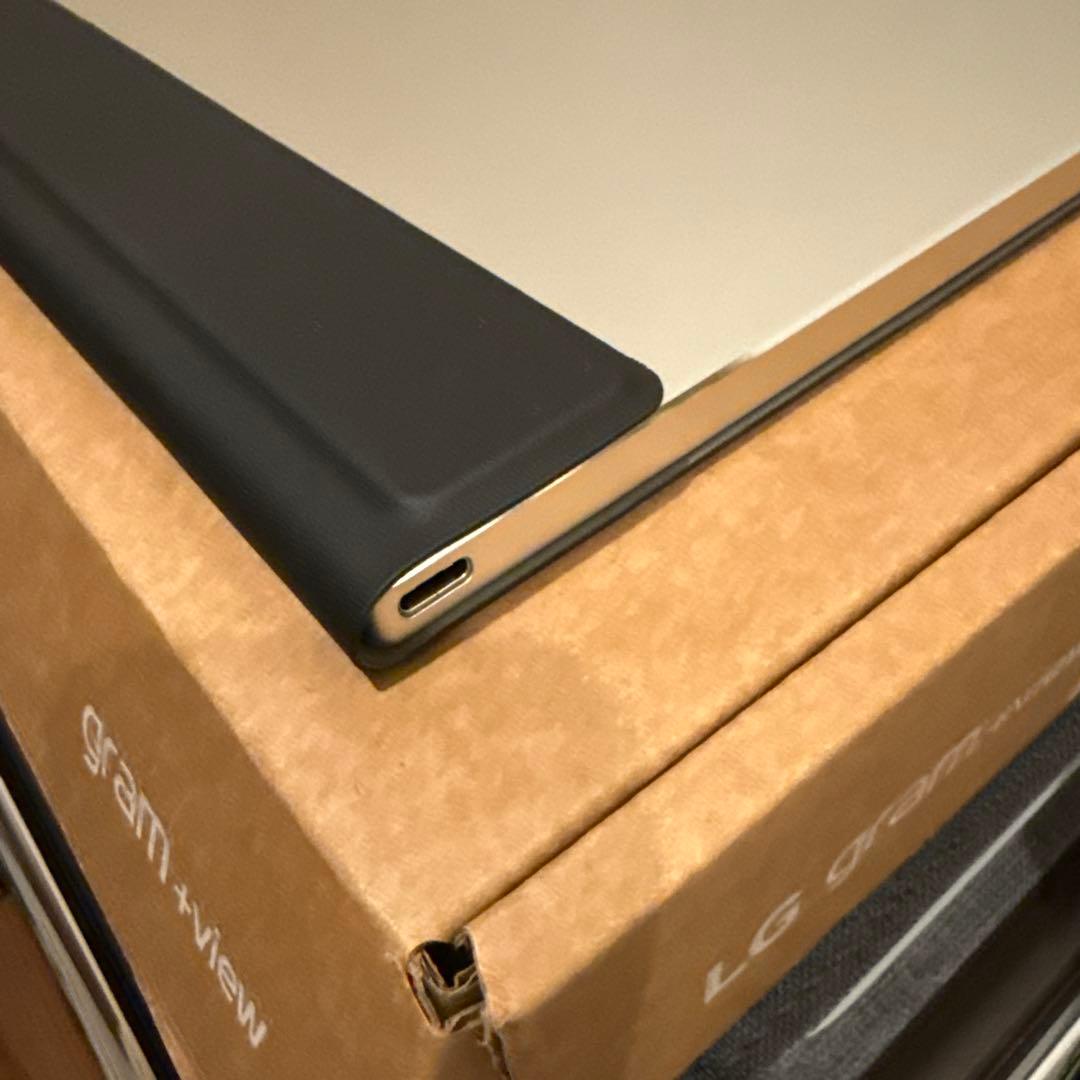ディスプレイ・モニター本体 LG gram +view 16MQ70