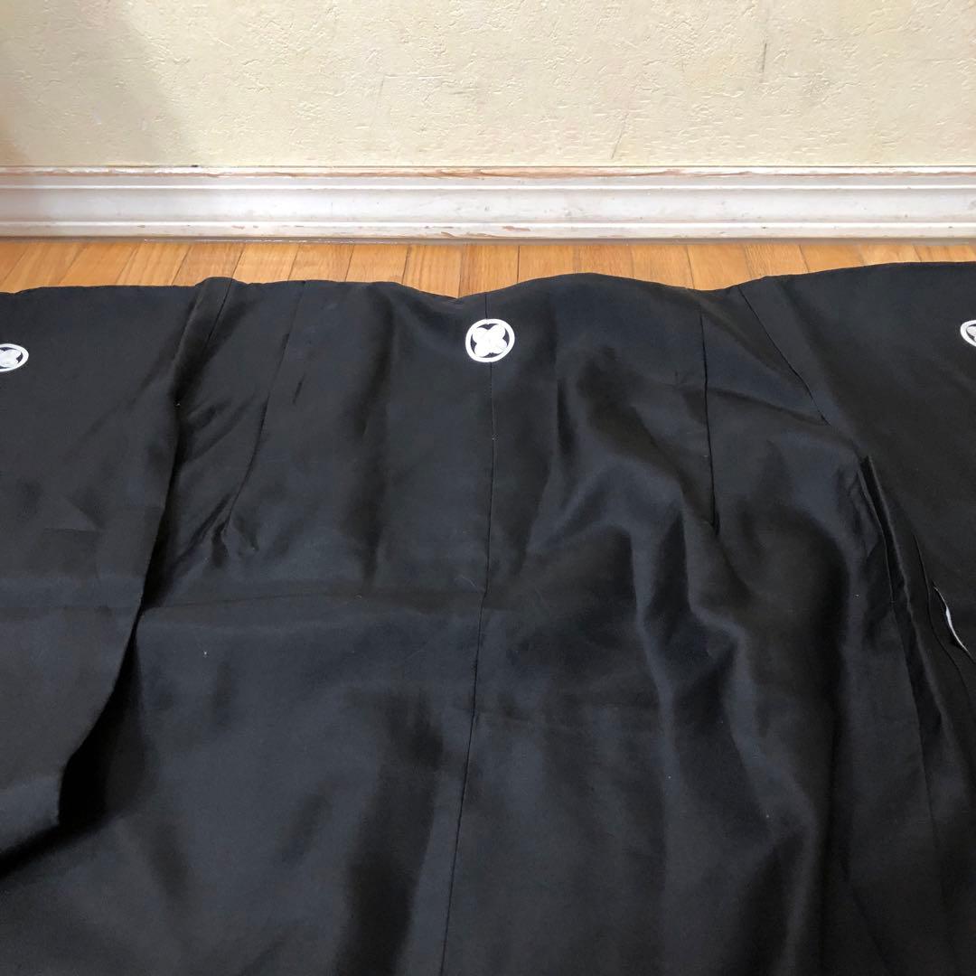 七五三着物五歳‼️完全フルセット‼️黒紋付格上アンサンブル‼️縞人気袴⭐︎日本男子逸品