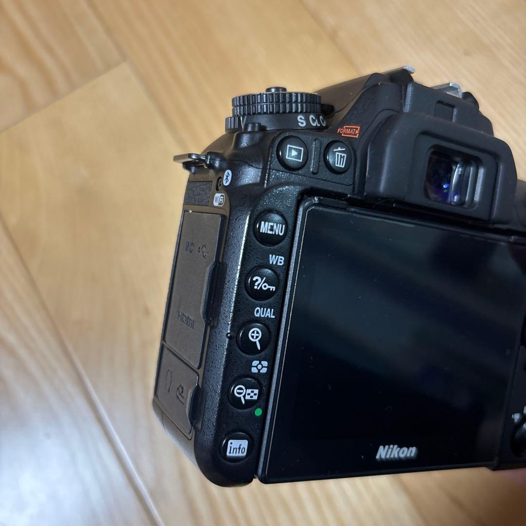 Nikon D7500 ボディ