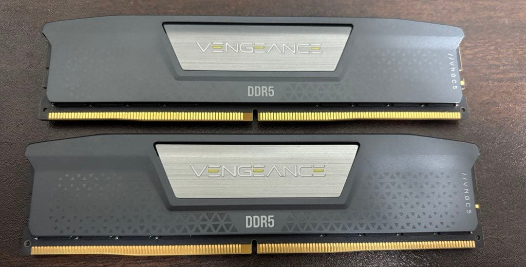 Corsair DDR5 64GB(32×2 5600MHz VENGEANCE