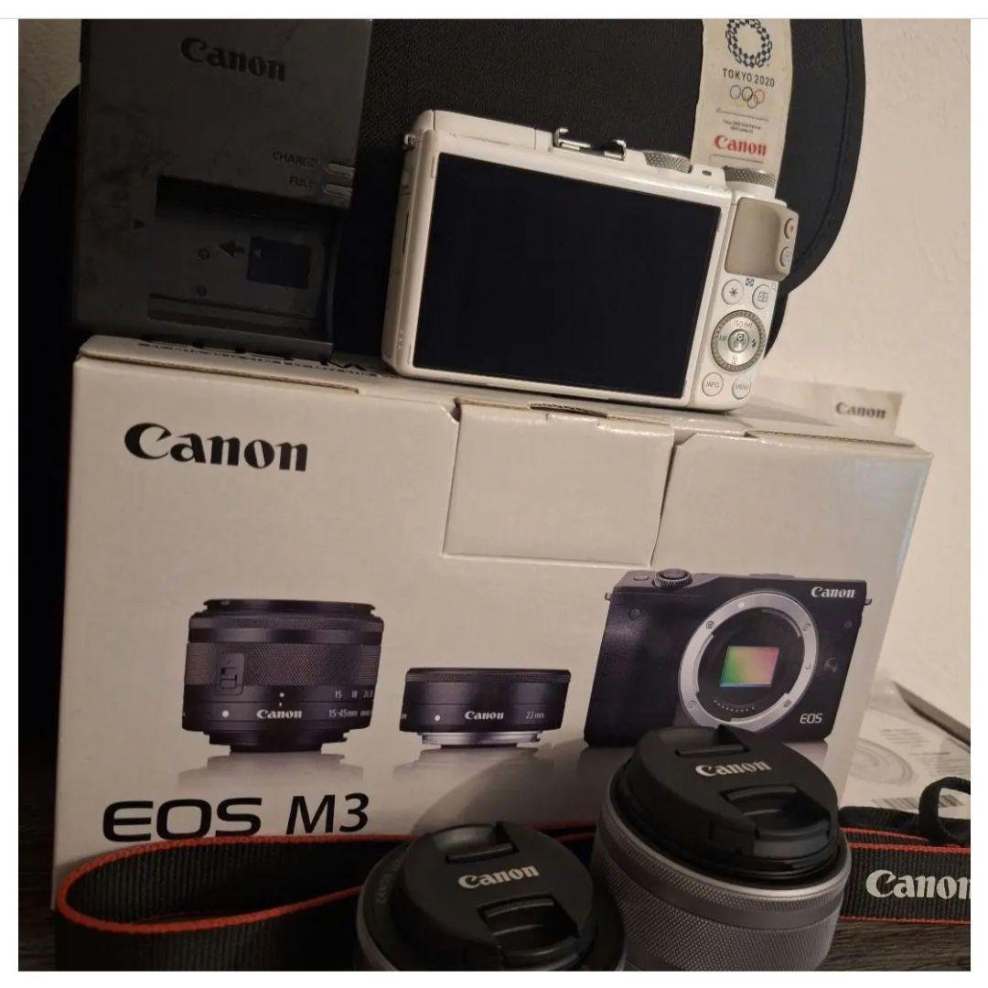 Canon　EOSM3 EF-M15-45IS STM　ミラーレス一眼カメラ