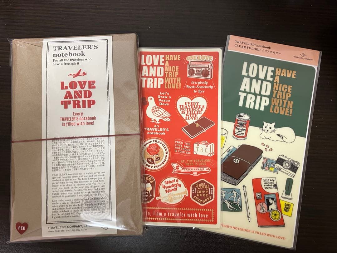 トラベラーズノート　LOVE AND TRIPレギュラーサイズ　セット
